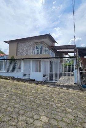 Hermosa casa para max 9 pe