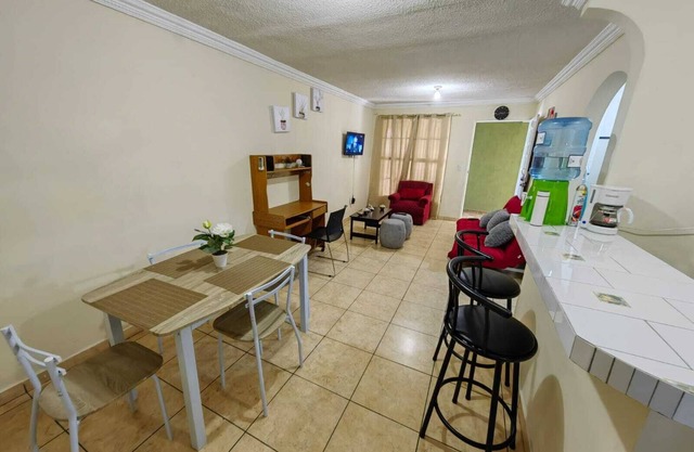 Hermoso apartamento en rentade, Cerca del estadio