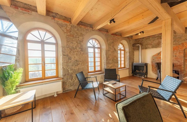 HexenburgbeiDresden 4-room architect-designed gallery apartment, whirlpool batht