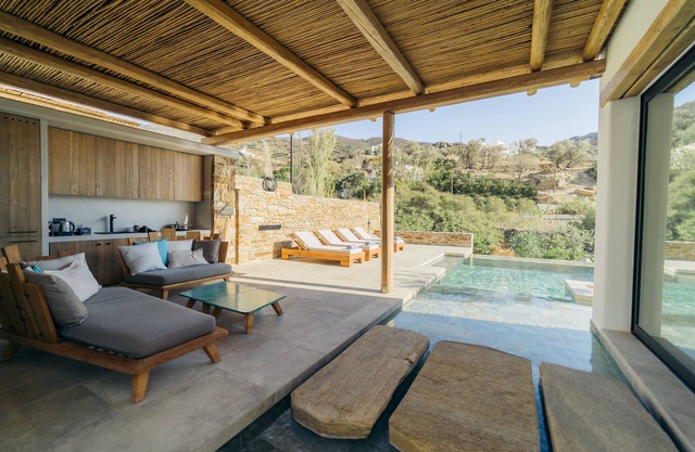 Hide Out Villas