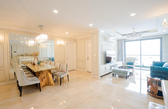 High Rise Beautiful 2BR Apartment Central Saigon