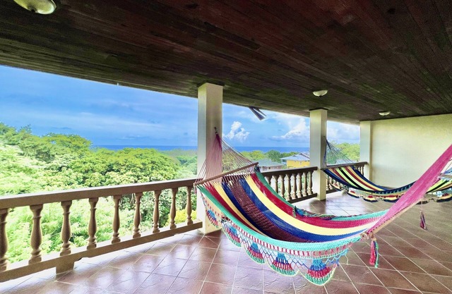 High Views @ West End, Roatan