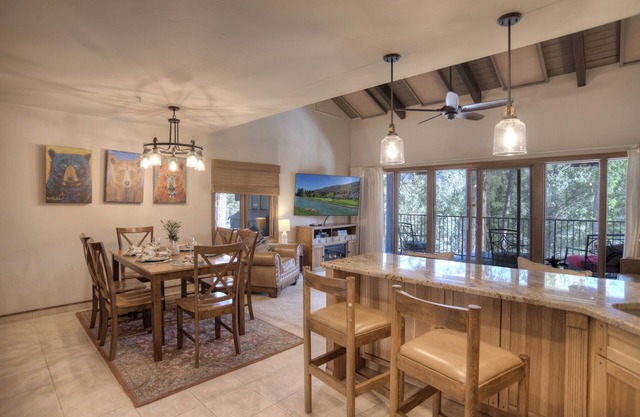 HighPoint Haven (#615) | Deck, AC, Golf, Pool/HotTub, Pickleball - Near Ski