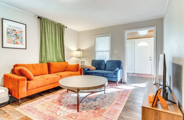 Hike, Boat & Fish: Dog-Friendly Robinson Home