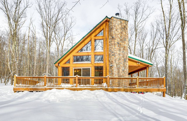 Hike, Ski & Raft: Terra Alta Cabin w/Large Deck