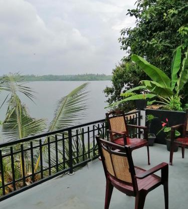 Hikka Lagoon