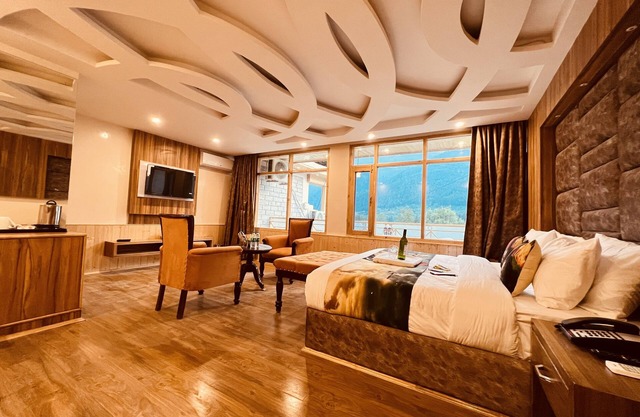 Hill River Resort By West Western