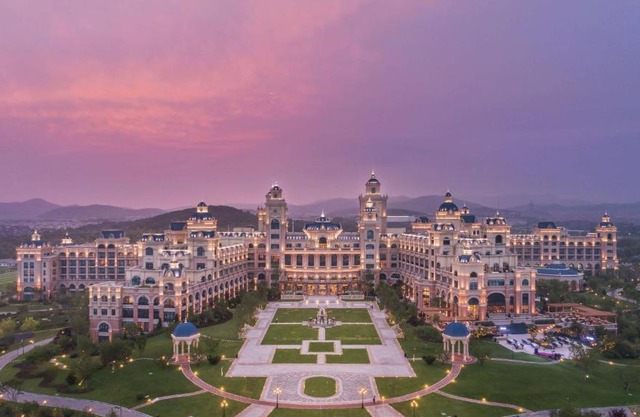 Hilton Dalian Golden Pebble Beach Resort