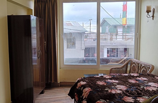 Himalayan Haveli Fooding and Lodging