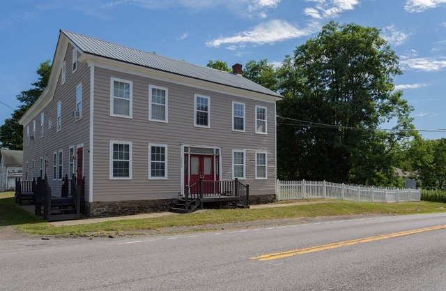 Historic 5BD 3BA House 10 Mins to Dreams Park
