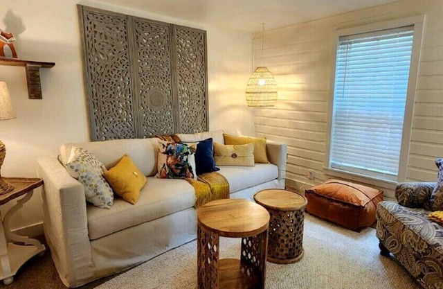 Historic Bed & Breakfast, Slps 4, Full Kitchen,