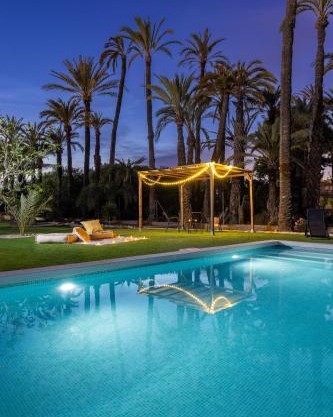 Historical Palms Villa by Fidalsa