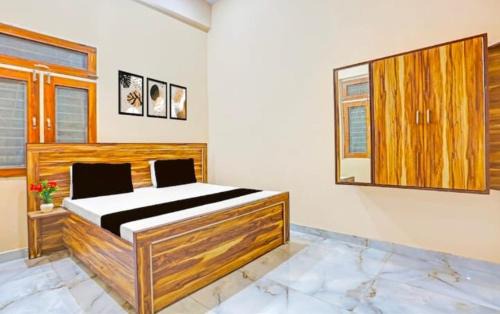 Hitech Hotel