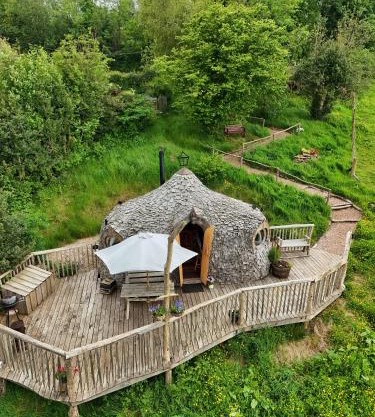 HOBLEY House Holiday