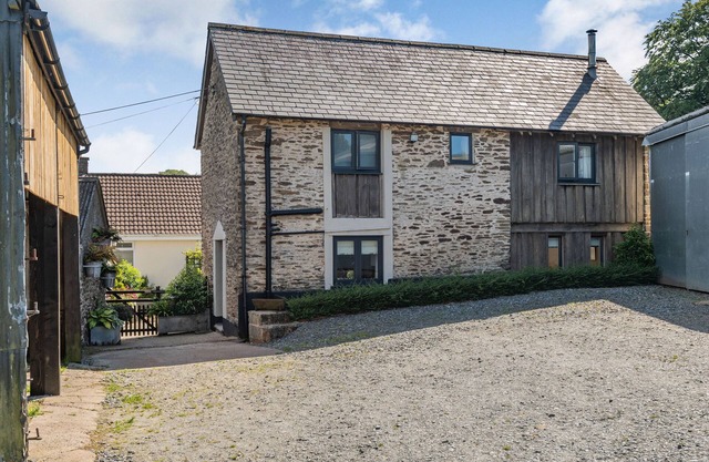 HOGLETS, family friendly, with open fire in Exford