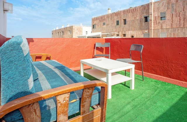 Holiday Home "Las Canteras 128 Piso 1" close to the Beach with Terrace & Wi-Fi