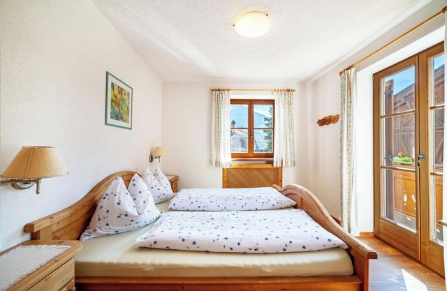 Holiday Apartment "Hof am Schloss Enzian" with Mountain View and Wi-Fi