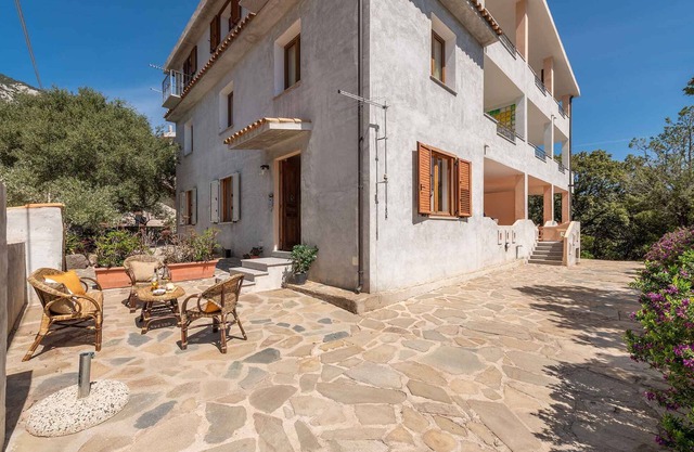 Holiday apartment close to the sea