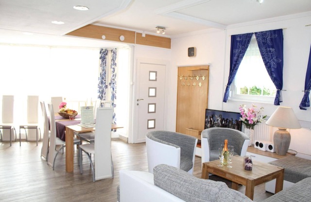 Holiday apartment Daun (Stadt) for 1 - 6 persons with 2 bedrooms - Holiday apartment