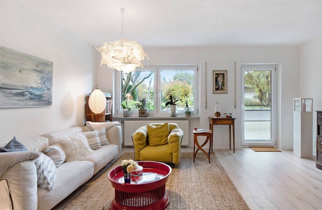 Holiday Apartment 'Dreiländer Blick' with Private Terrace and Wi-Fi