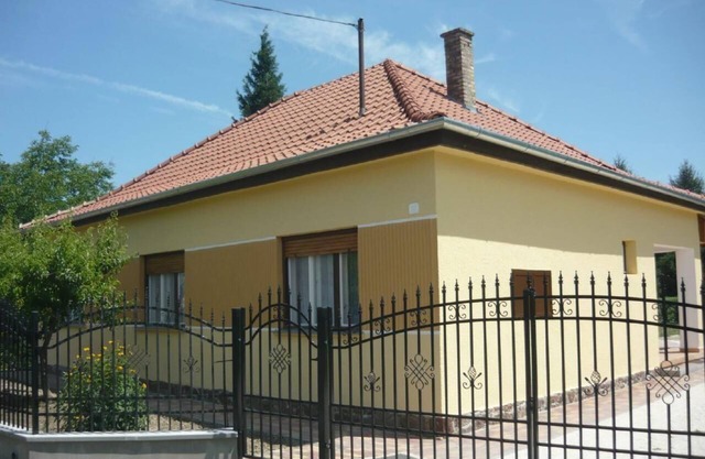 Holiday apartment Fonyód for 1 - 7 persons with 3 bedrooms - Holiday house