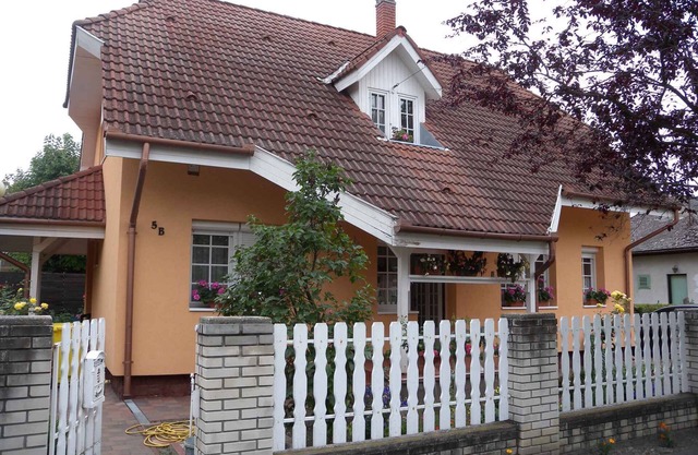 Holiday apartment only 150 m from the beach