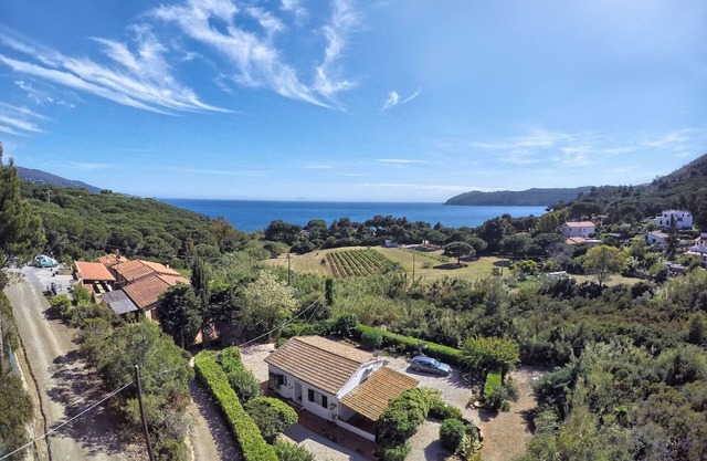 Holiday Apartment "Il Giardino Nel Sole Trilo" with Air Conditioning, Garden and Terrace