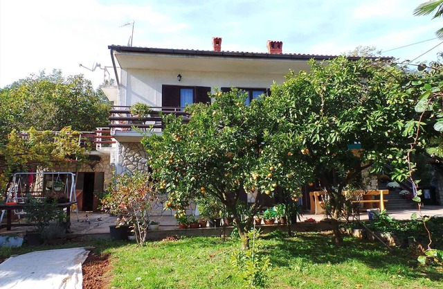 Holiday apartment in a quiet location with large terrace