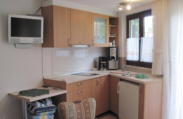 Holiday apartment Jezera for 1 - 3 persons with 1 bedroom - Holiday house
