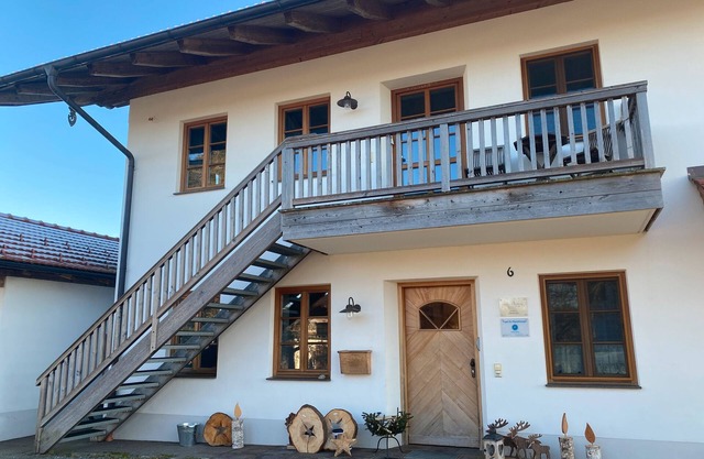 Holiday Apartment 'Landnest' with Mountain View, Balcony and Wi-Fi