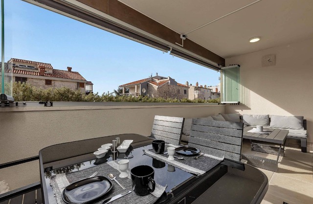 Holiday apartment Makarska for 1 - 4 persons with 1 bedroom - Holiday apartment in one or multi-fami