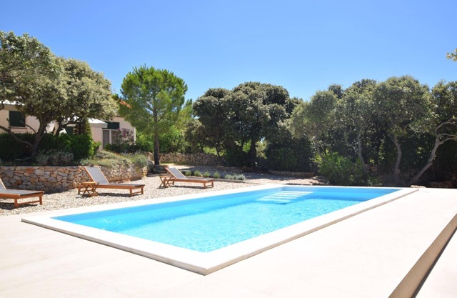 Holiday apartment Mandre for 1 - 5 persons with 2 bedrooms - Holiday house