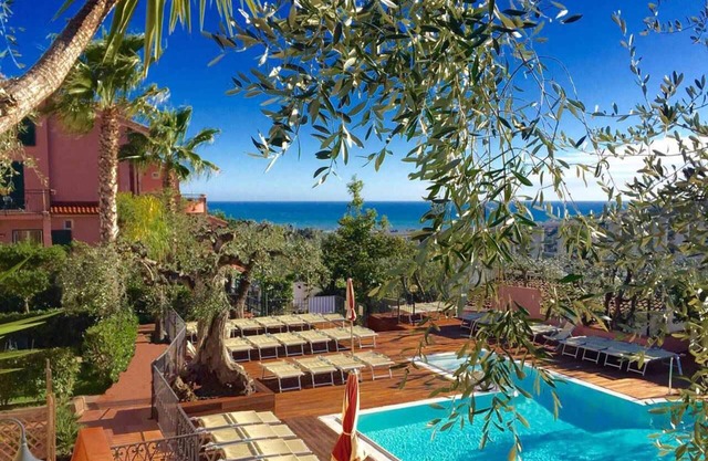 Holiday apartment mit Klimaanlage und Pool