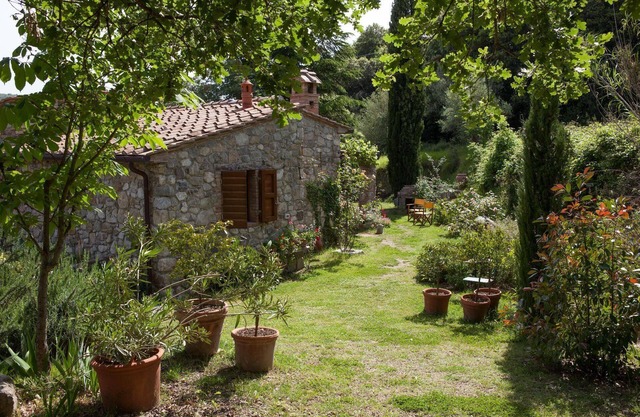 Holiday apartment Pomaia for 1 - 5 persons with 2 bedrooms - Holiday apartment