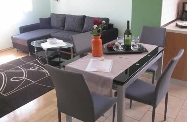 Holiday apartment Pula for 1 - 6 persons with 2 bedrooms - Holiday apartment