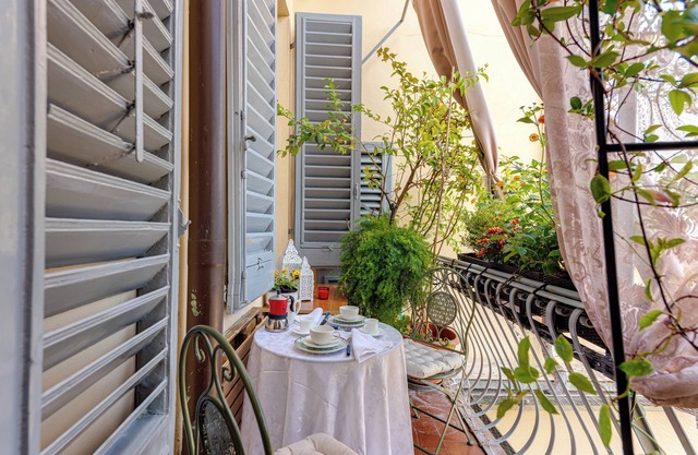 Holiday Apartment "Romantic Suite Home" with Balcony & Wi-Fi