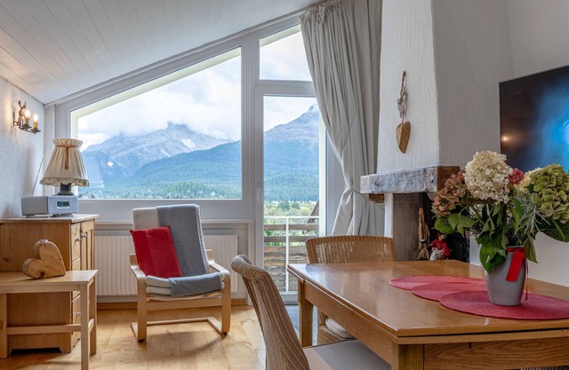 Holiday apartment Samedan for 1 - 2 persons with 1 bedroom - Holiday apartment in one or multi-famil