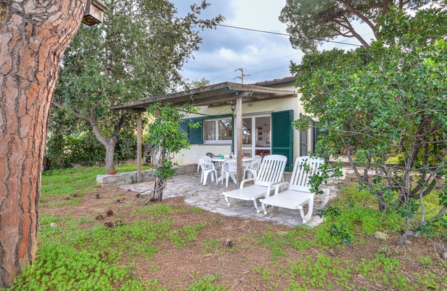 Holiday Apartment "Villetta Serena" with Wi-Fi