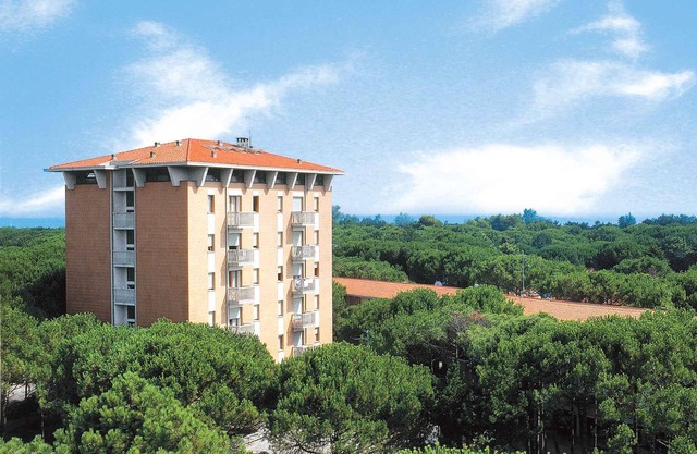 Holiday apartment with balcony and air conditioning