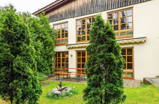 Holiday Apartment 'Schatzlmayr' with Terrace & Wi-Fi