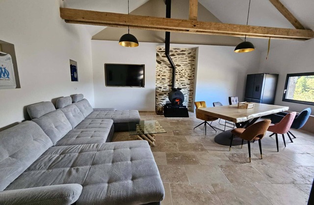 Holiday Home 'L'étable Mont Lozere' with Mountain View and Private Garden