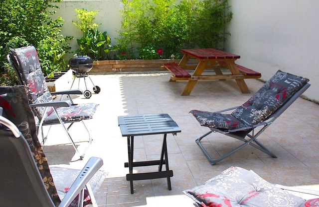 Holiday Home with private garden and terrace in Beaumont-du-Perigord