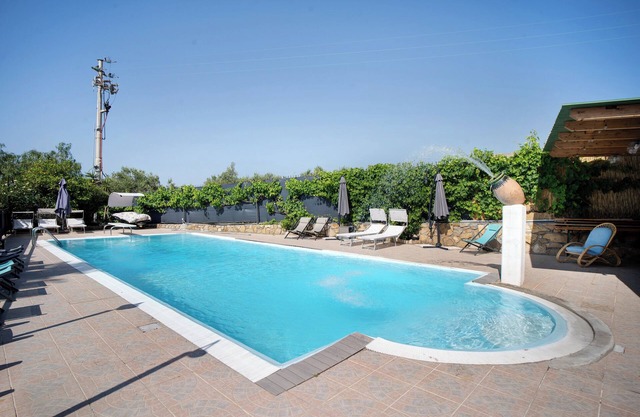 Holiday Home 'Casa Vacanza Le Primavere' with Sea View, Wi-Fi and Air Conditioning