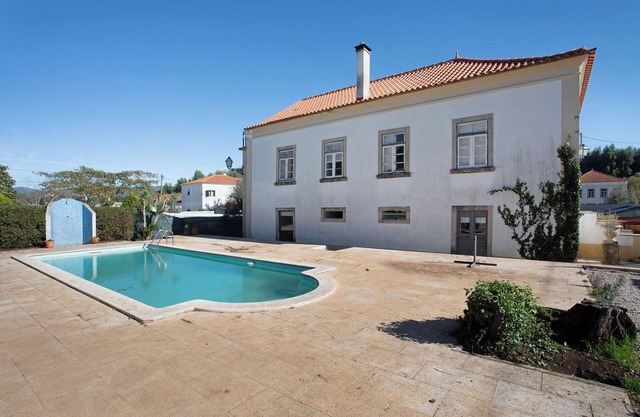 Holiday Home 'Casa Das Camélias Tortas' with Mountain View, Private Pool and Wi-Fi