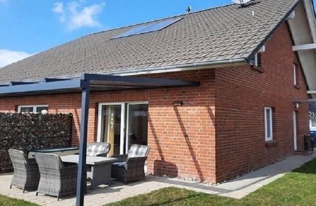 Holiday home "Aaron "Close to the beach