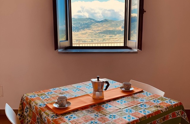 Holiday Home 'Apollo' with Sea View and Wi-Fi