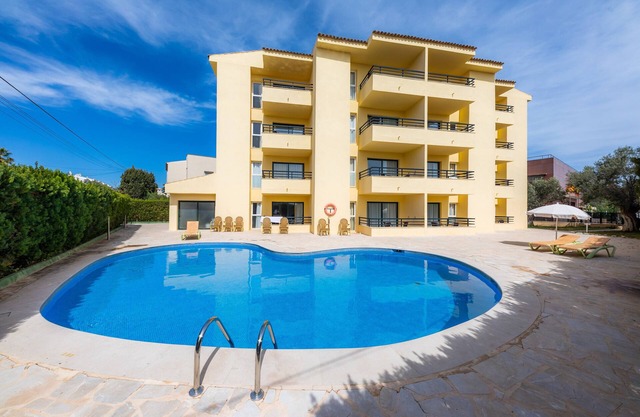 Holiday Home 'Apto Con Terraza 204' with with Shared Pool, Private Terrace and Air Conditioning