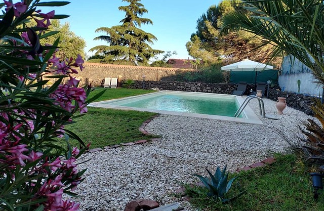 Holiday Home 'Blue Green' with Mountain View, Private Pool and Wi-Fi