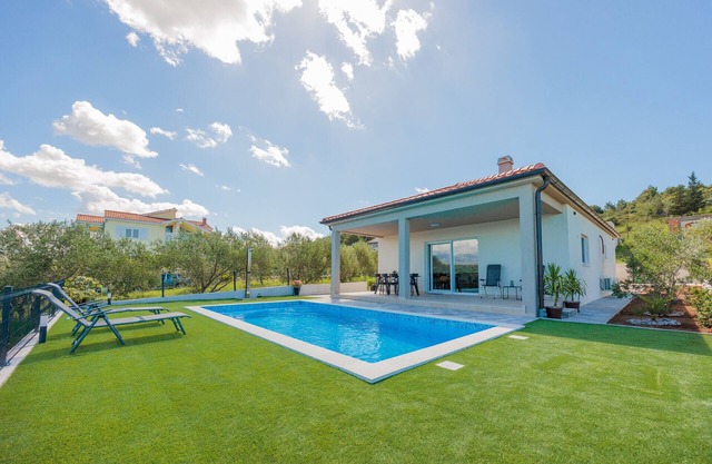Holiday Home Bonato with pool