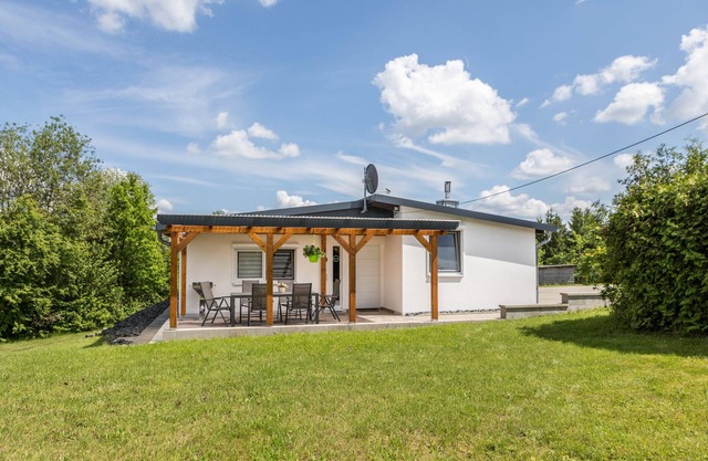 Holiday Home Bornwiese with 83m², Covered Terrace and Private Garden (2400 m²), Infrared Heating